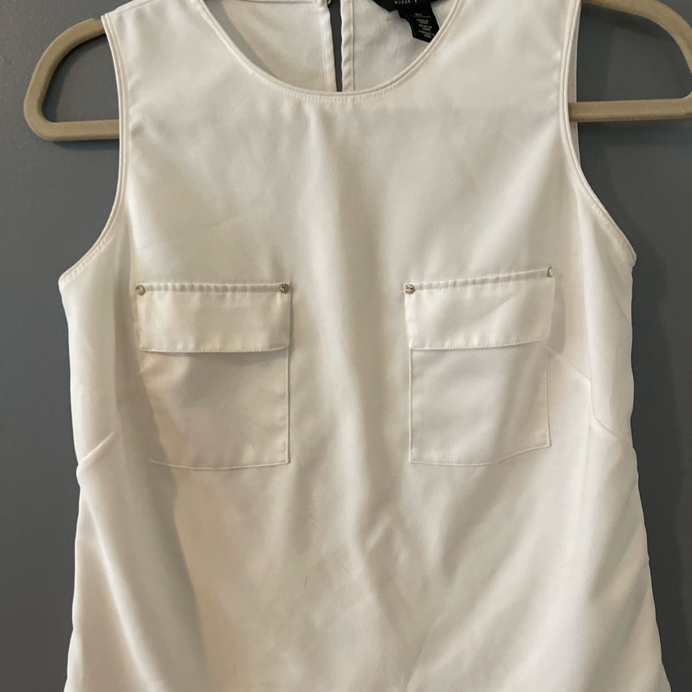 White House Black Market tops size xs